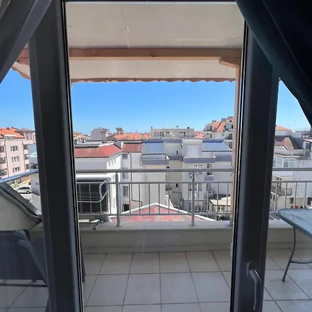 Apartment Jamais Vue