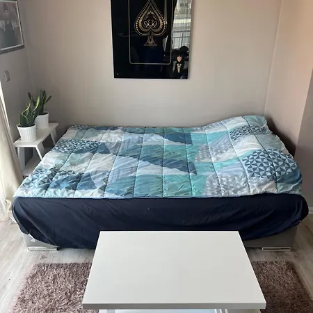 Jamais Vue Apartment